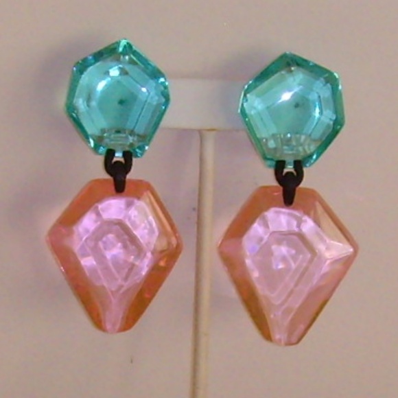MONIES Gerda Lynggaard Lucite Dangle Earrings - NEW - Picture 1 of 14